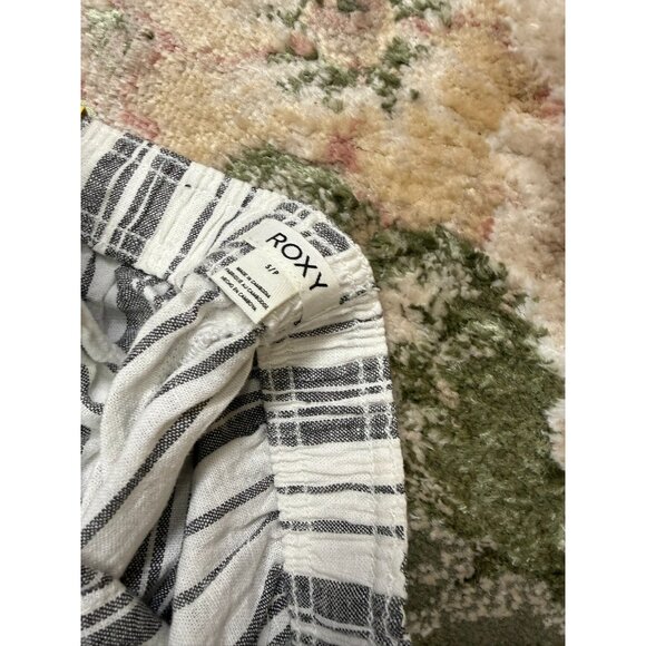 Roxy Women's Linen Blend Cargo Pant 30 Inch Inseam Black and White Size Small - Picture 6 of 7